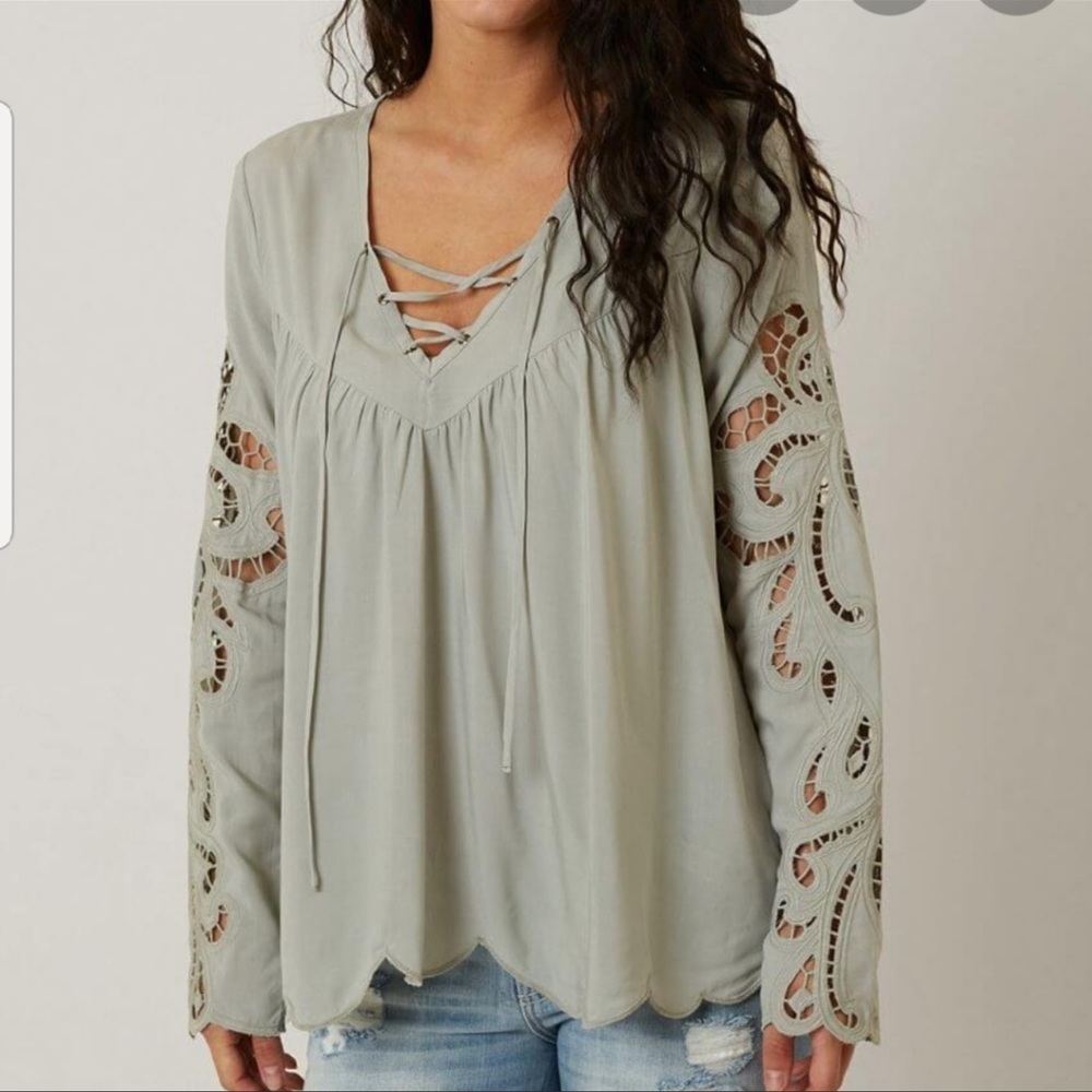 Blush Noir Buckle New Puritan Gray Lace Up Neck Embroidery Long Sleeve Top